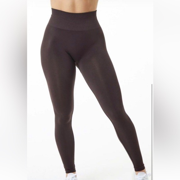 Alphalete Amplify Leggings - Picture 2 of 2